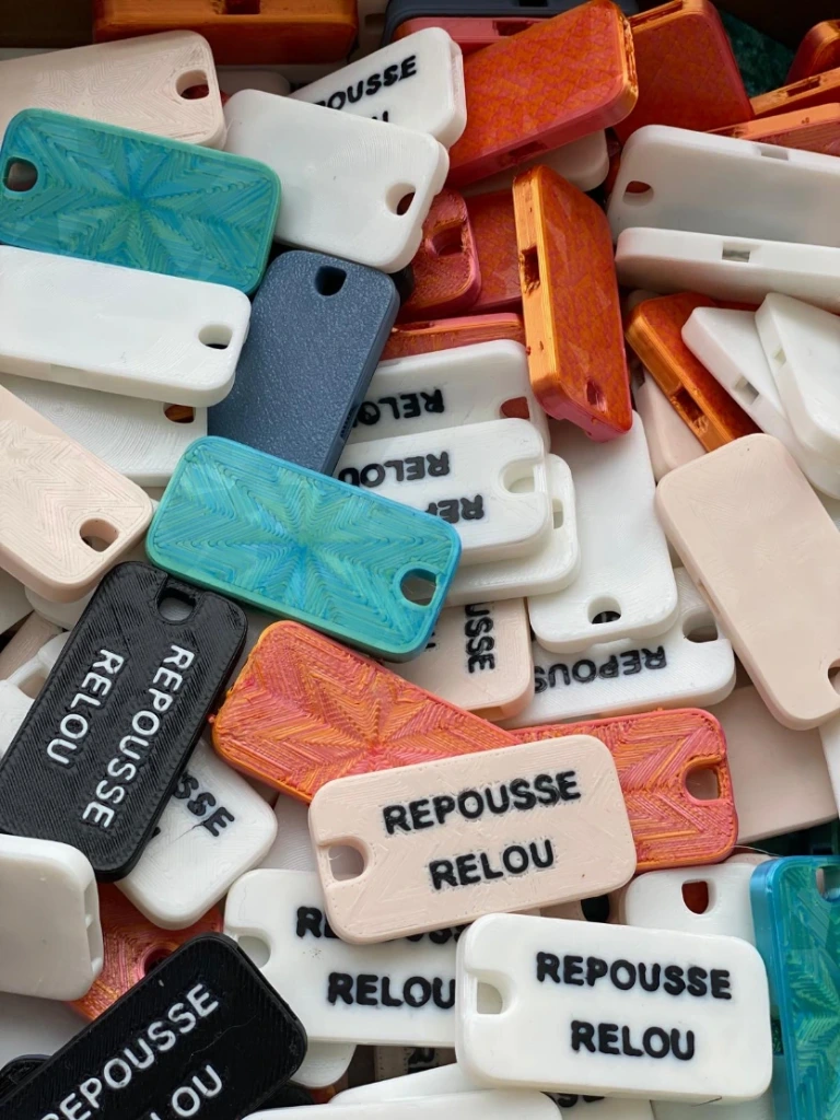 50 sifflets personnalisés